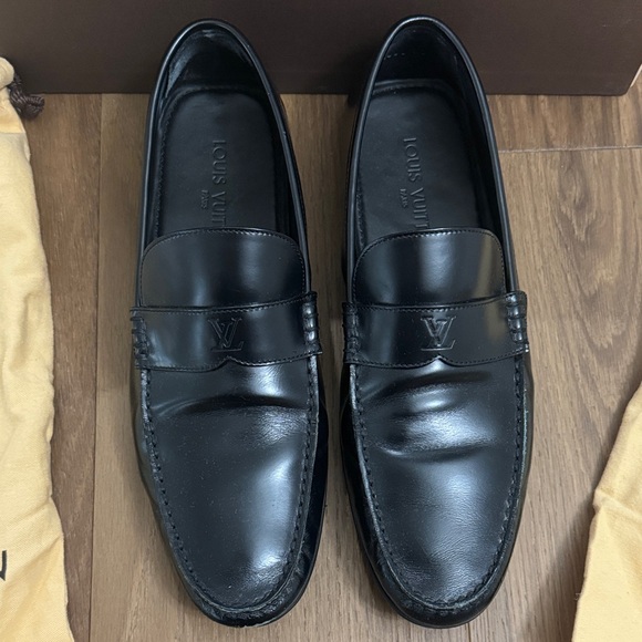 Louis Vuitton Classic Black Leather Loafers - Picture 1 of 10